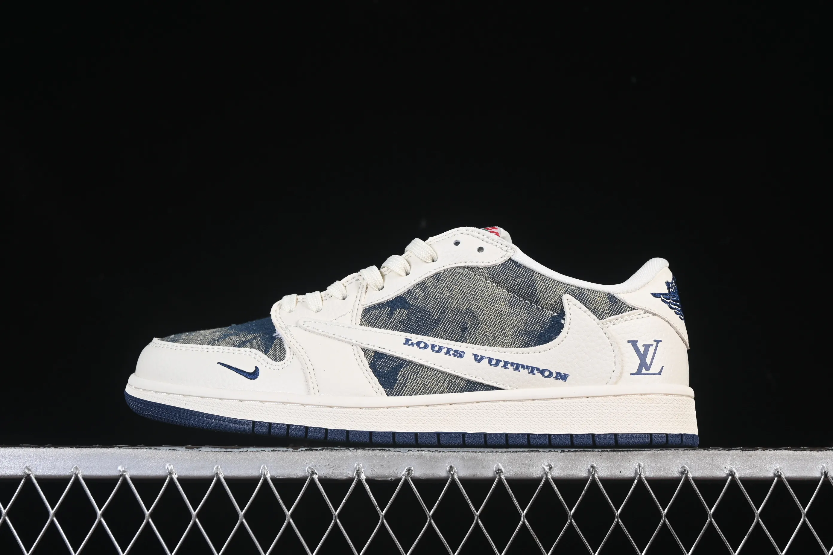 All categories Air Jordan Jordan series basketball shoes Air Jordan 1 Low High-end customized low-top sneakers Travis Scott x Fragment Design x Air Jordan 1 Low OG SP AJ1 Joe 1 LV joint name White and green denim low-top cultural casual sneakers LD2028-044